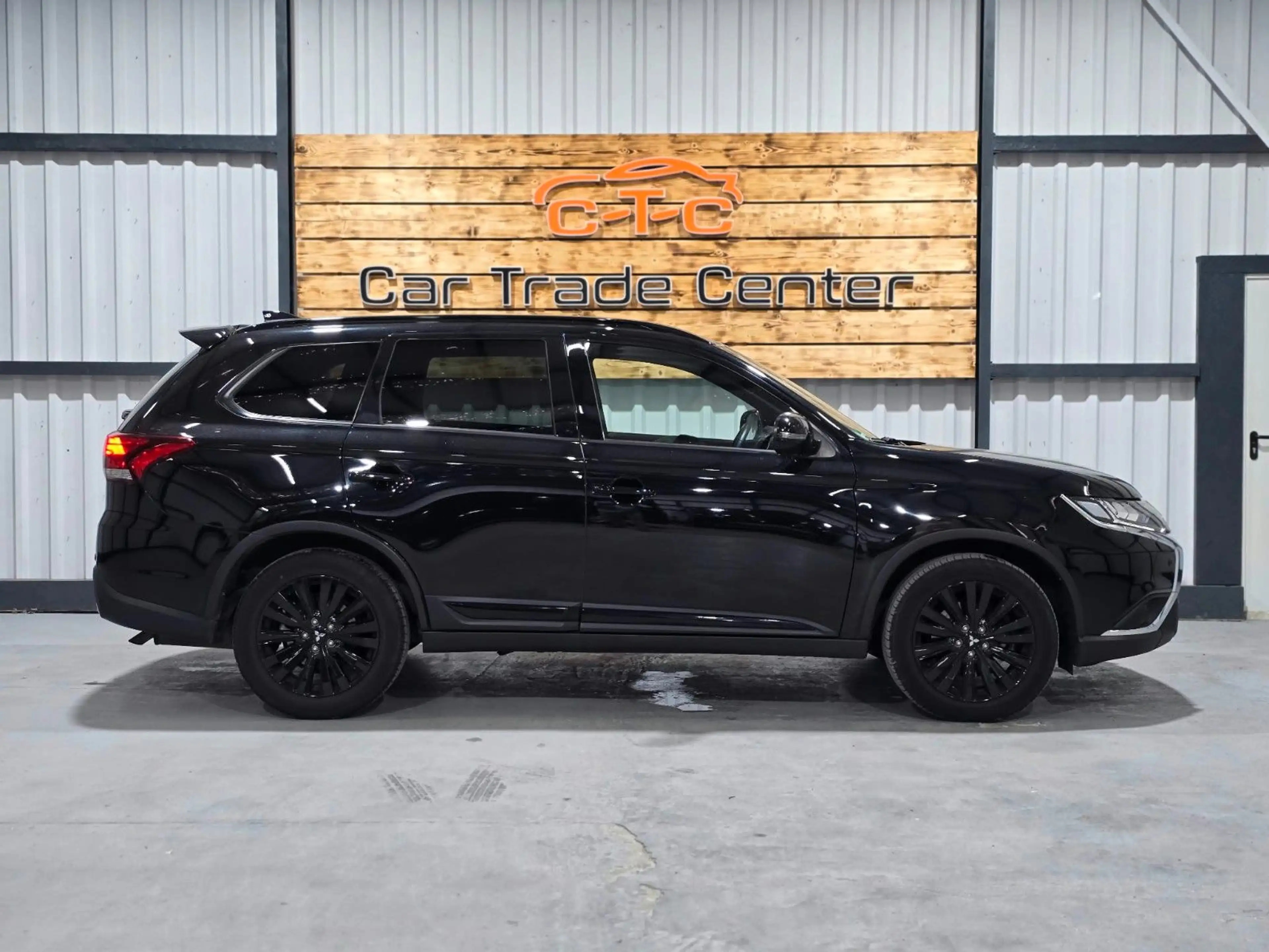 Mitsubishi Outlander Spirit+/1Hd/LED/AHK/Navi/8fach/TÜV-NEU — photo 9