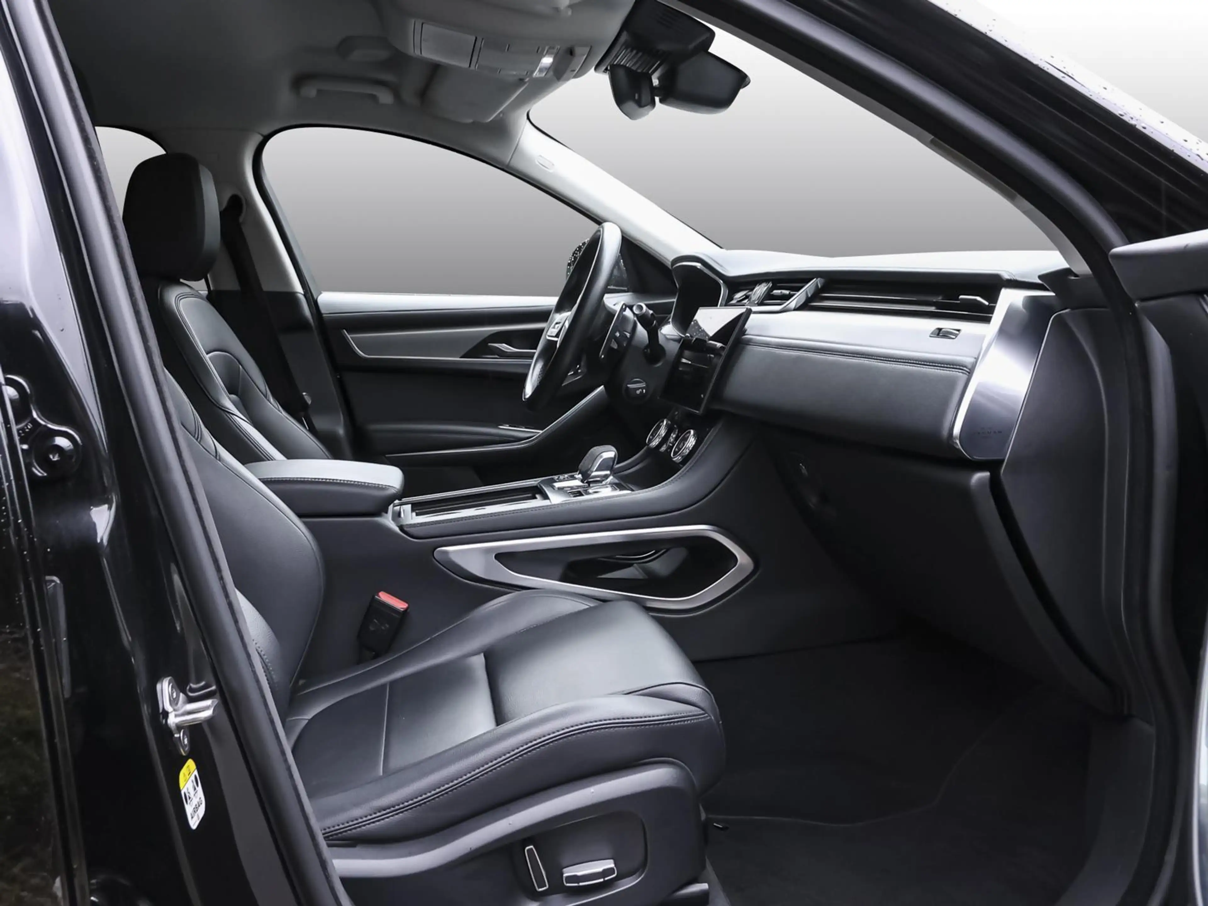 Jaguar F-Pace D200 AWD Mild-Hybrid NAVI WINTER-PAKET — photo 3