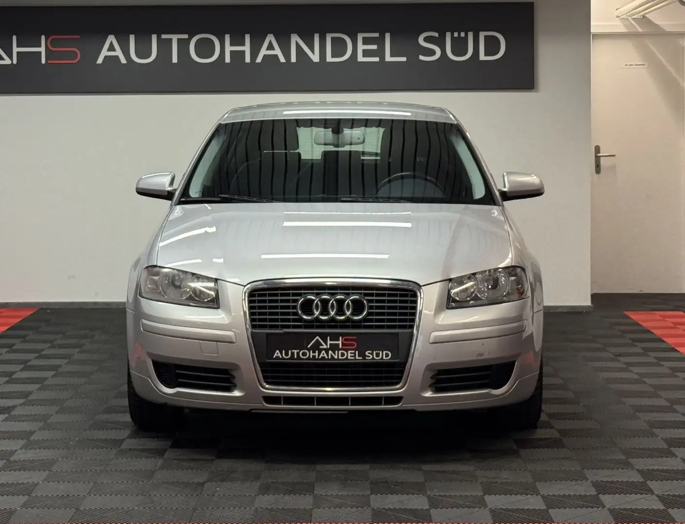 Audi A3 1.6 FSI Ambiente Argent - 2