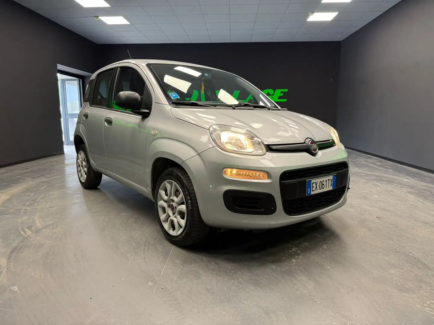 Fiat Panda Panda 0.9 t.air t. natural power Pop 80cv Grigio - 1