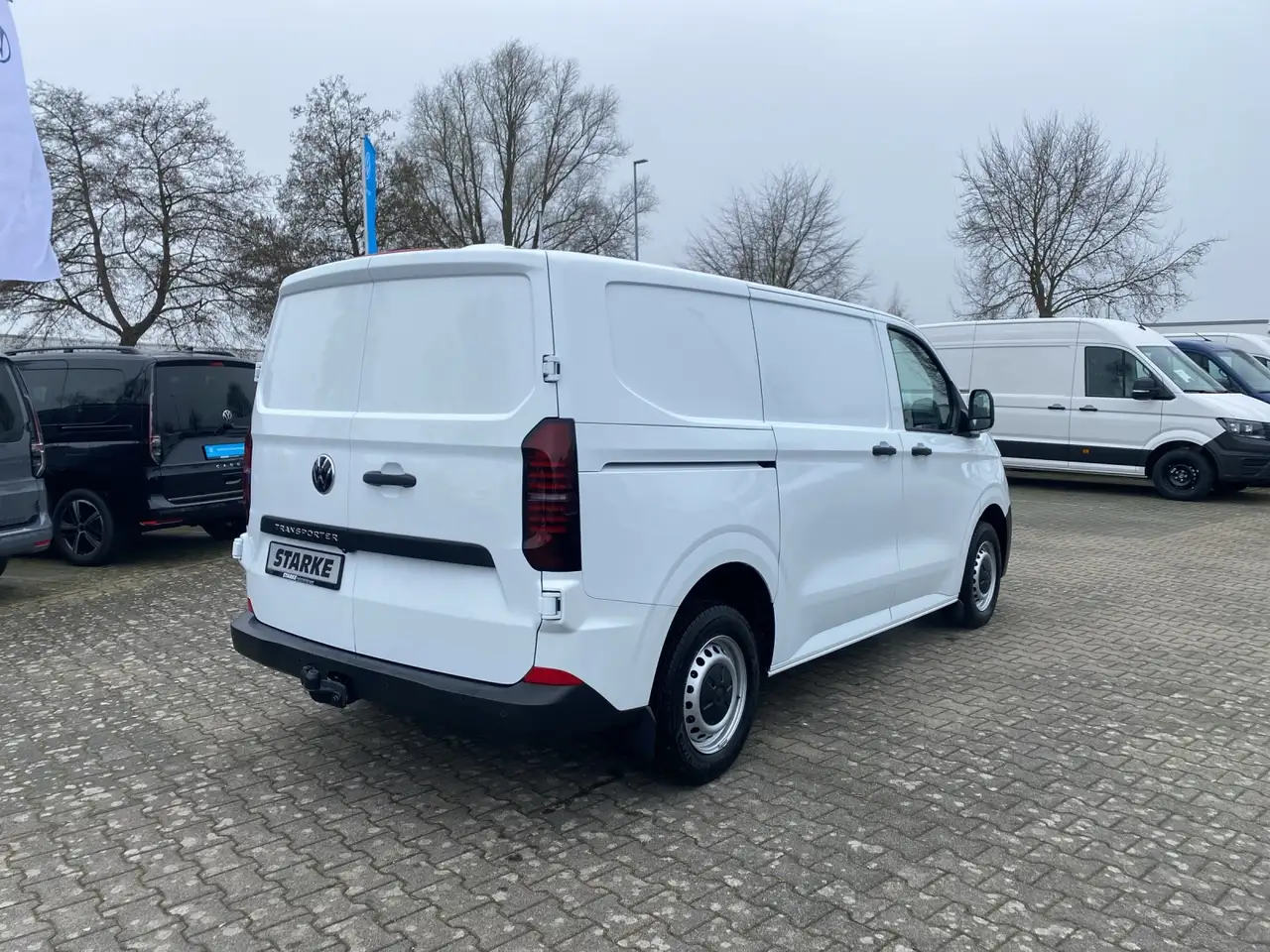 Volkswagen T7 Transporter Kasten 2.0 TDI Automatik LR 15