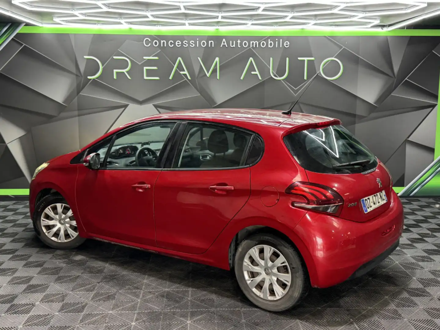 Peugeot 208 1.6 BLUEHDI 100CH STYLE 5P Rouge - 2