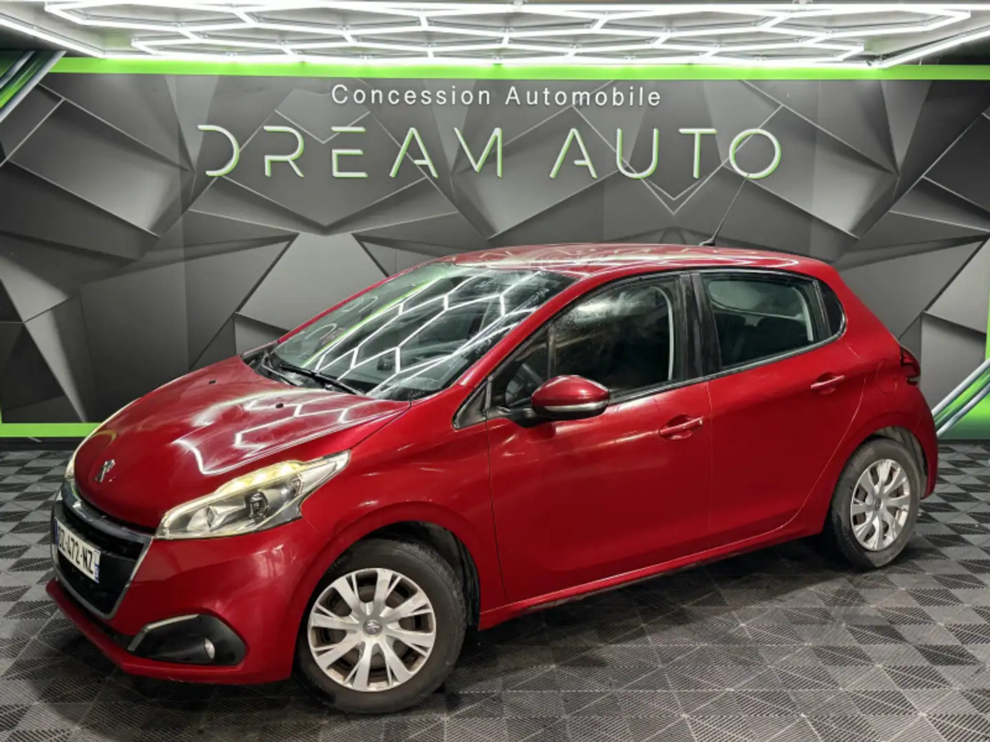 Peugeot 208 1.6 BLUEHDI 100CH STYLE 5P Rouge - 1