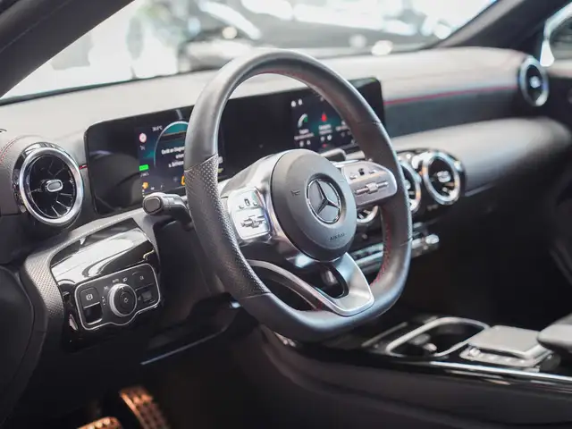 Mercedes-Benz CLA view 16