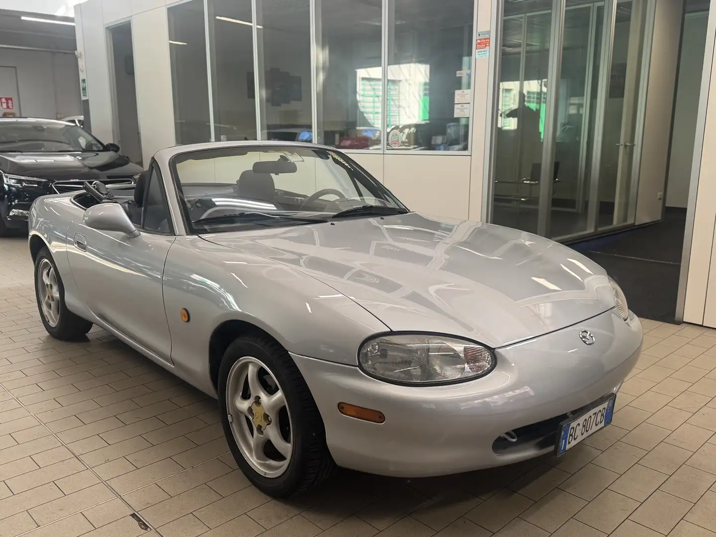 Mazda MX-5 1.6i 16v BELLISSIMA - 1