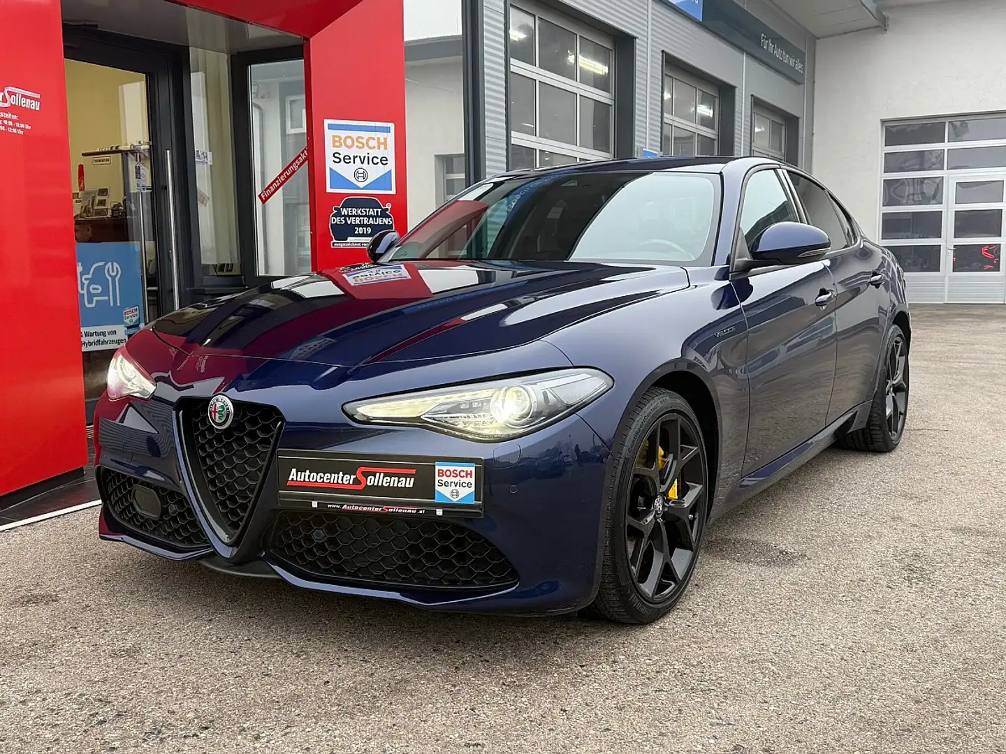 Alfa Romeo Giulia Veloce 2,2 210 ATX AWD Blau - 2