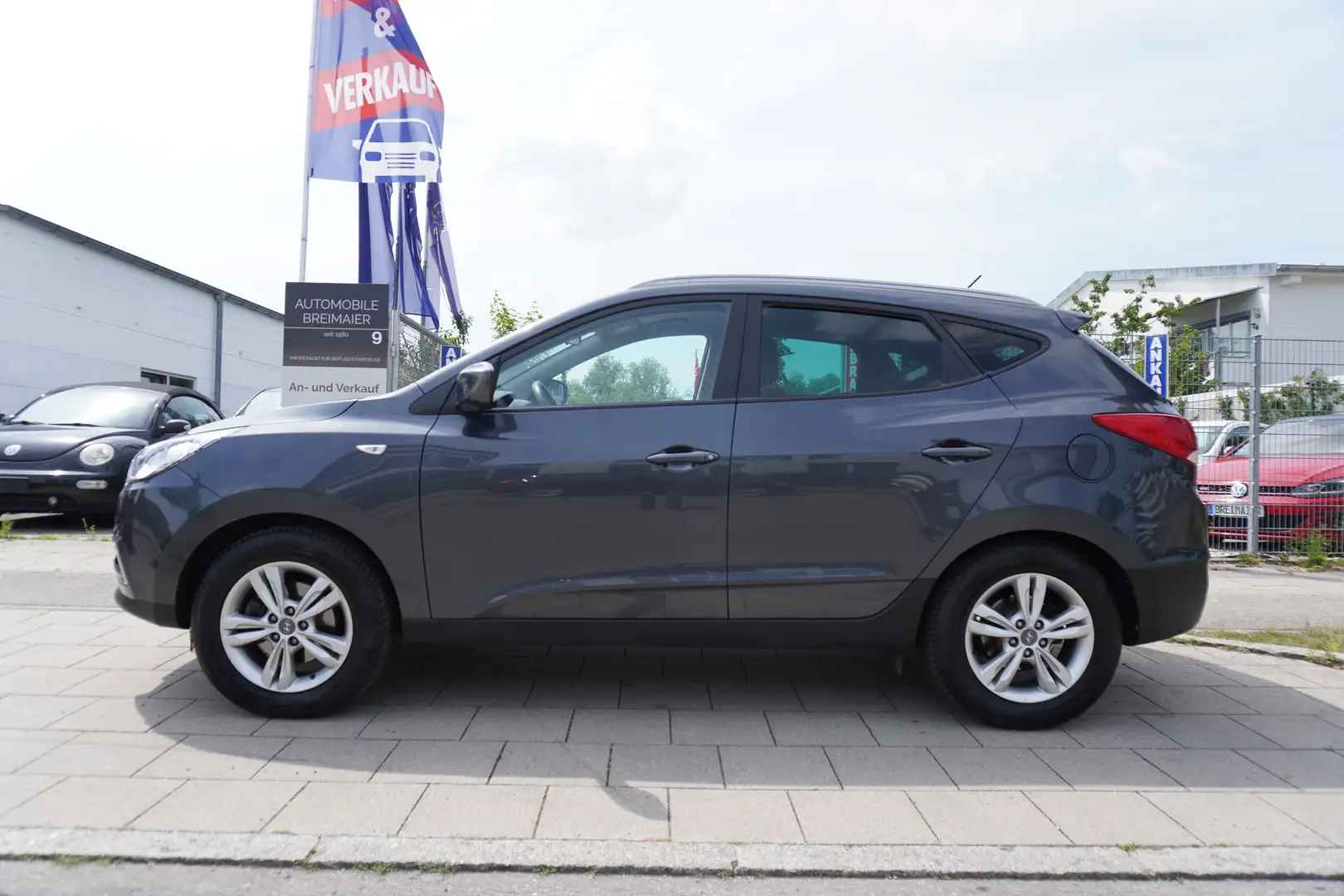 Hyundai iX35 4WD*ALLRAD*1.HAND*TÜV NEU*AHK*LM*KLIMA*136 PS* Gris - 2