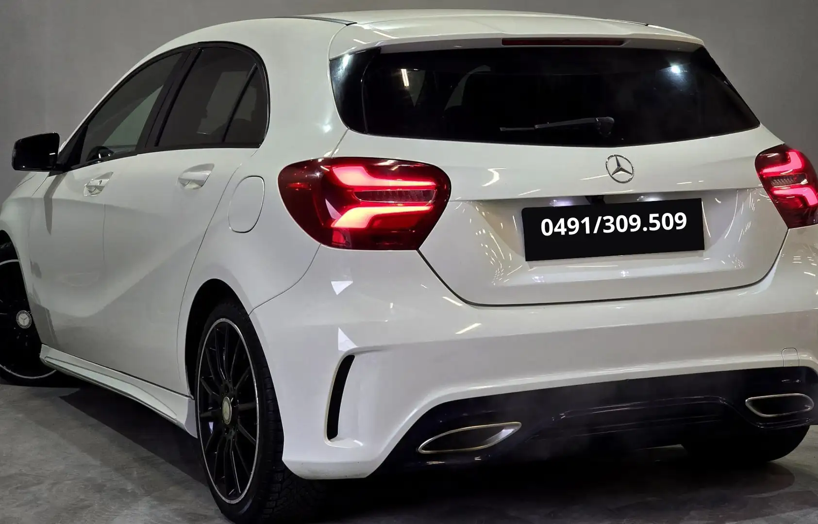 Mercedes-Benz A 160 pack AMG Wit - 1