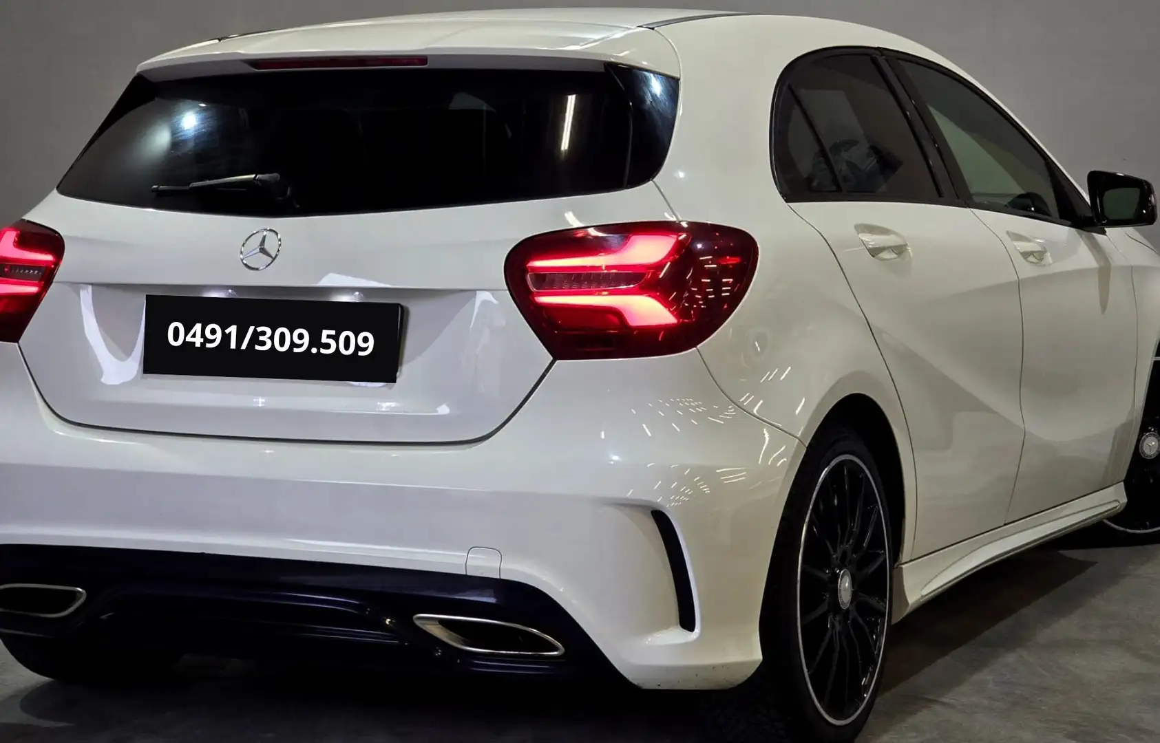 Mercedes-Benz A 160 pack AMG Wit - 2