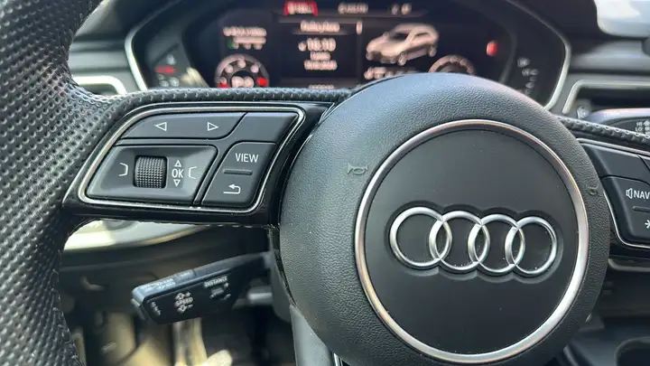 Audi A4 2019, foto 22
