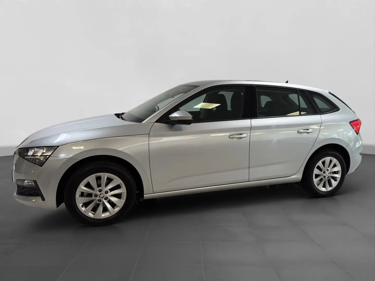 Skoda Scala Tour Grau - 1
