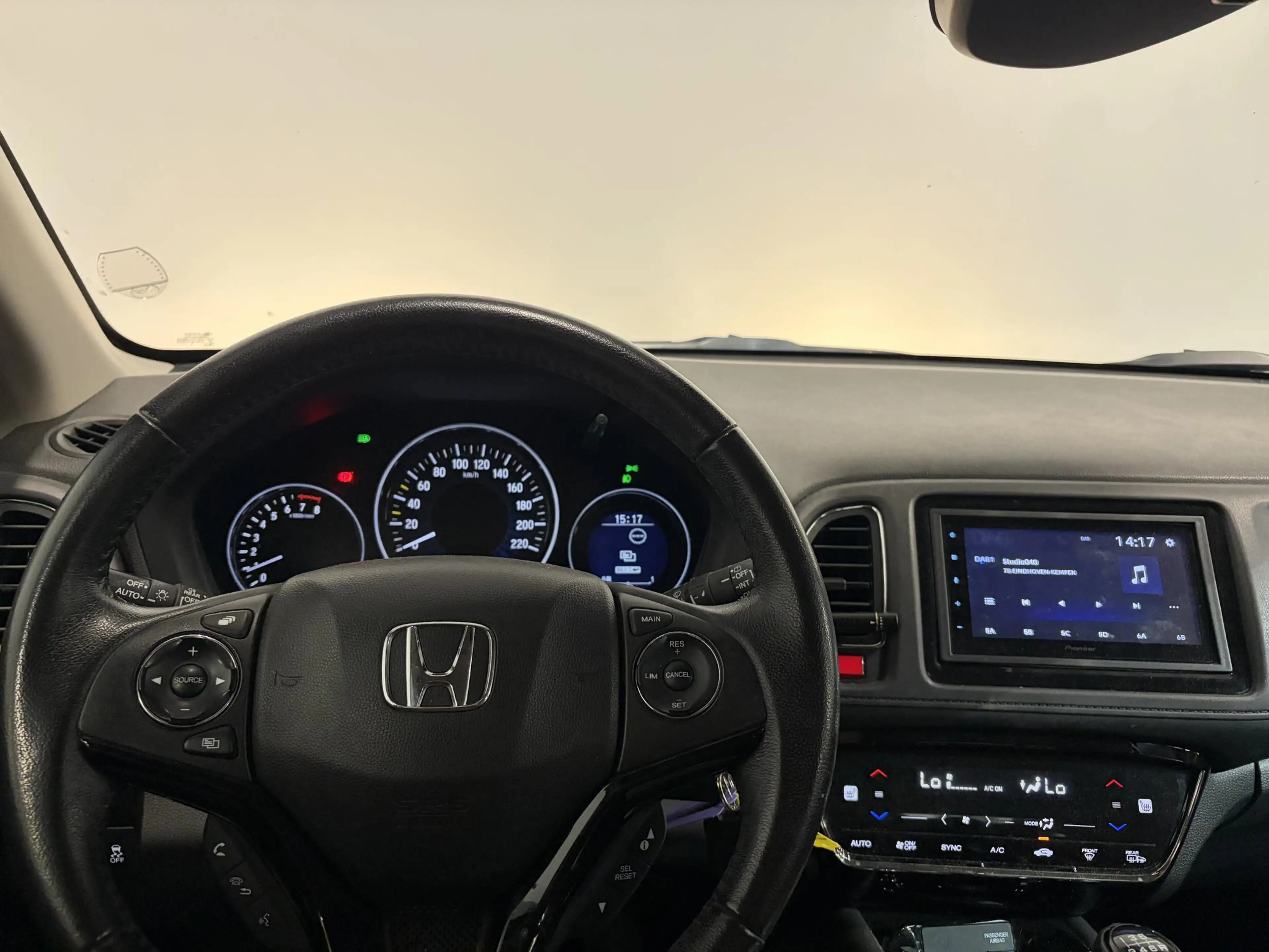 Honda HR-V 1.5 i-VTEC Elegance Camera Navigatie Climate contr — photo 11