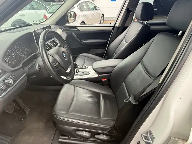 BMW X3 view 9