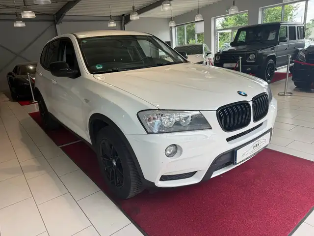 BMW X3 view 3