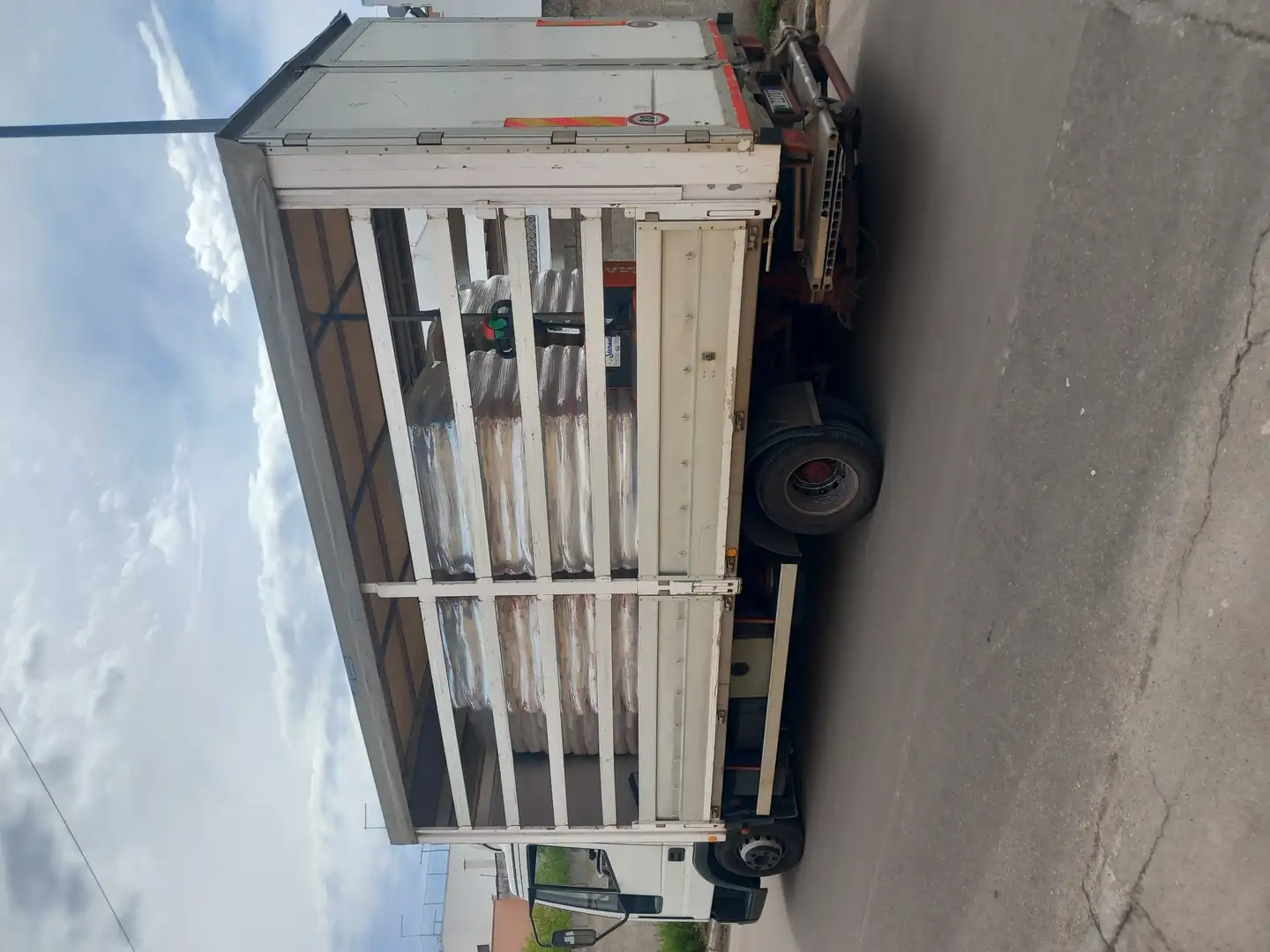 Iveco EUROCARGO 75.12 SPONDA RETRATTILE DA 15QLI - 2