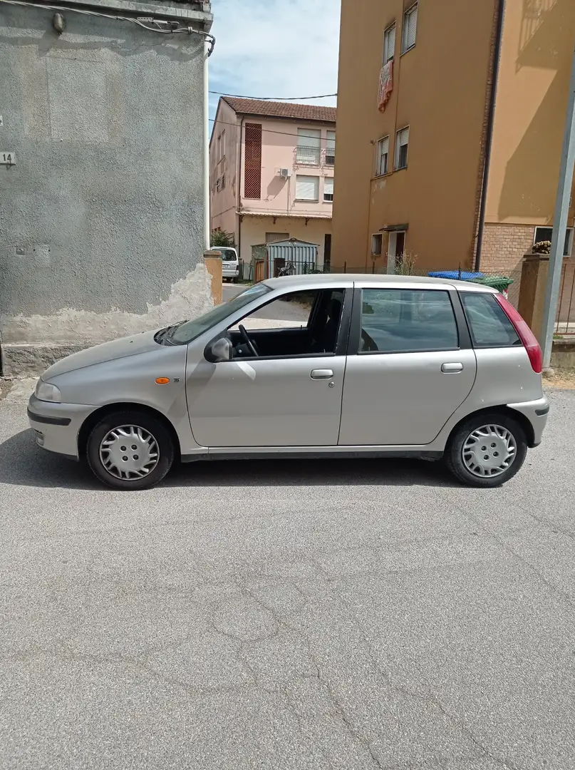 Fiat Punto 5p 1.2 ELX c/SS 75cv - 1