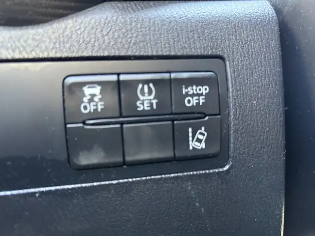 Mazda Mazda2 view 11