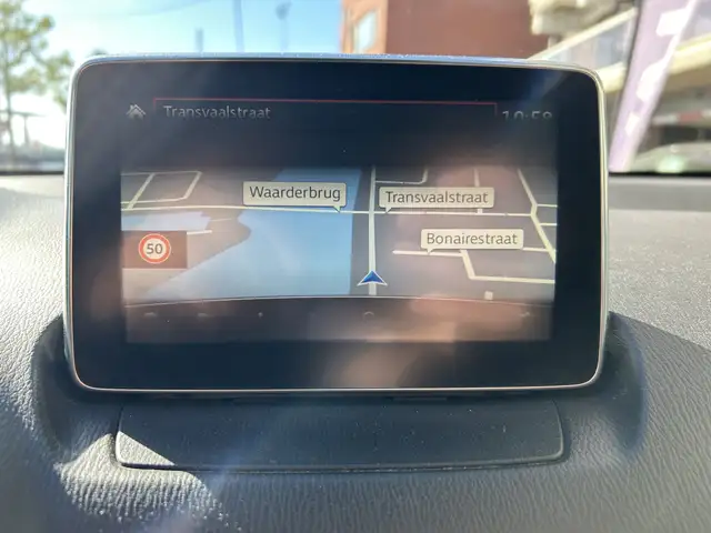 Mazda Mazda2 view 7