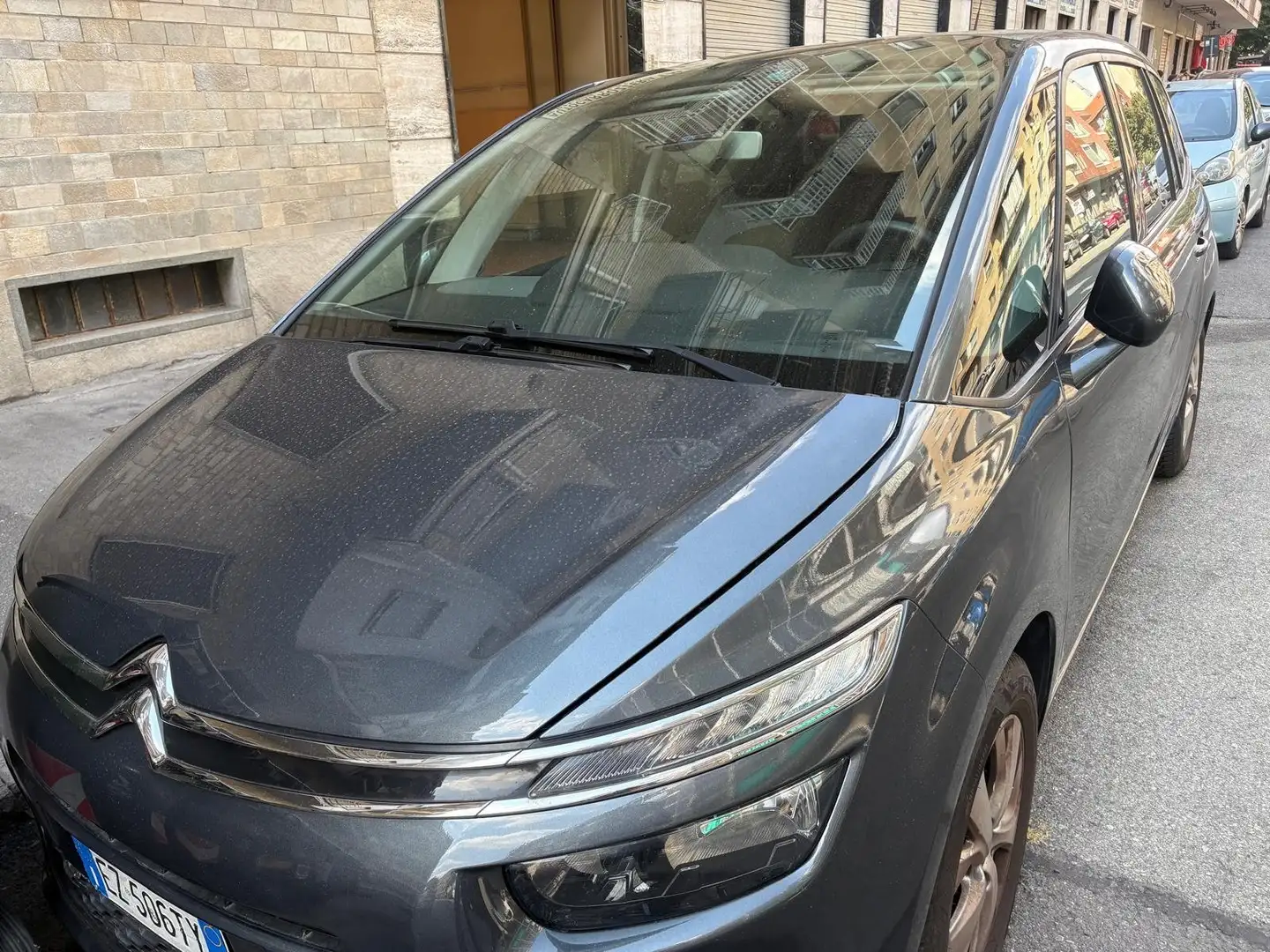 Citroen Grand C4 Picasso C4 Grand Picasso 1.6 e-hdi Business 115cv etg6 Grijs - 2