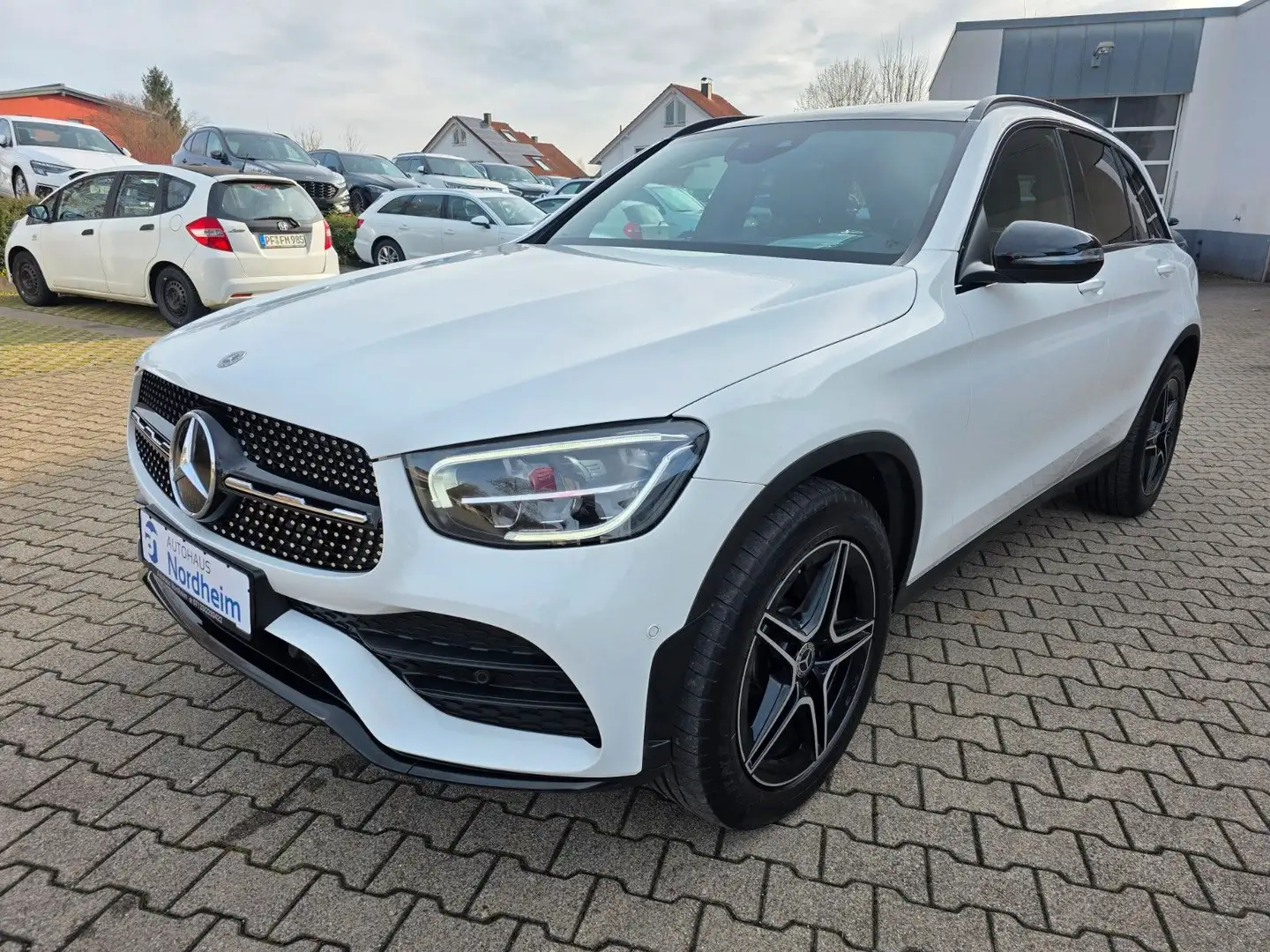 Mercedes-Benz GLC 220 d 4Matic AMG Line/Panorama/LED/Kamera Blanc - 1