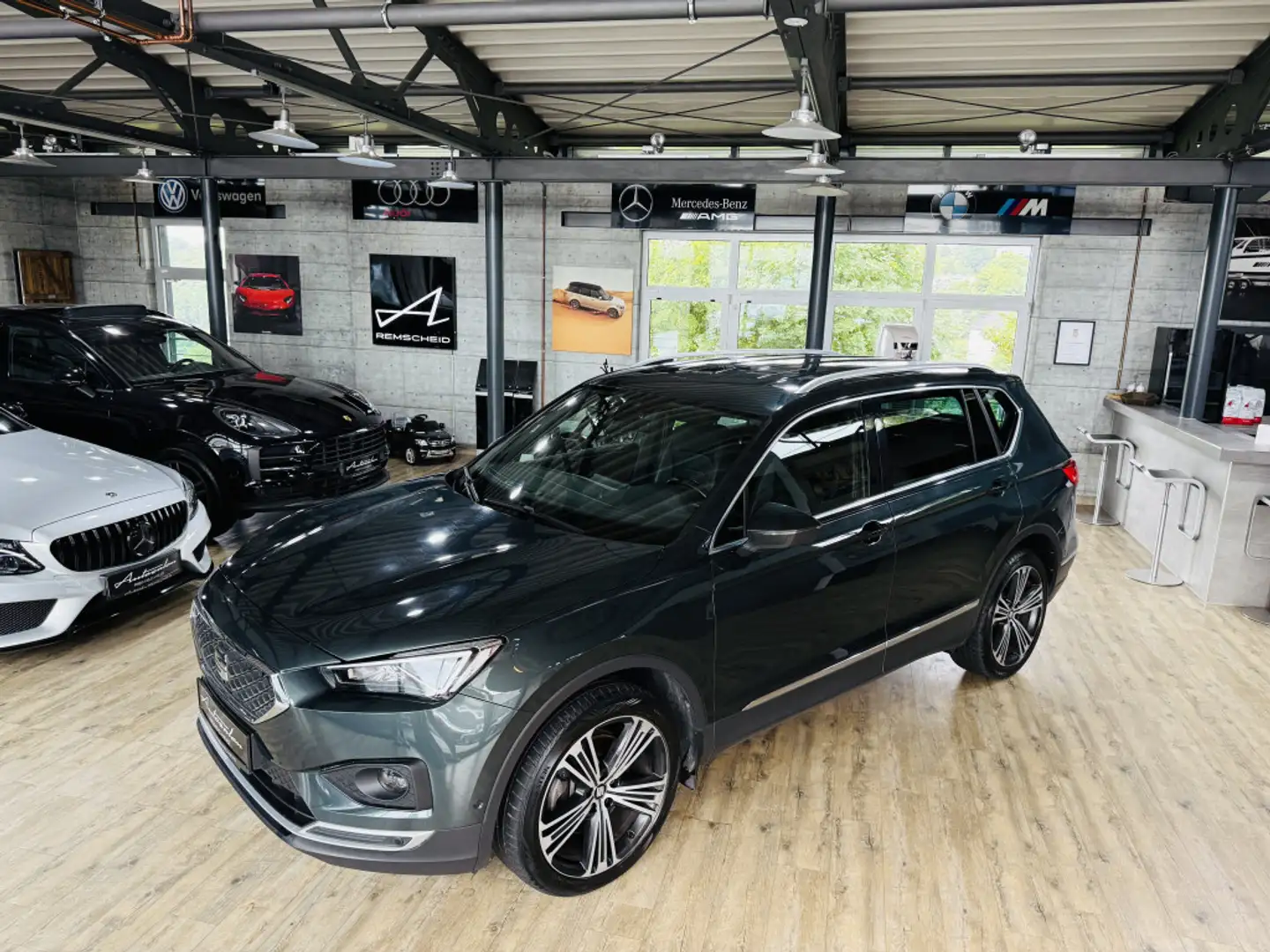 SEAT Tarraco Xcellence 4Drive*7-SITZER*AHK*KAMERA*LED Grün - 2