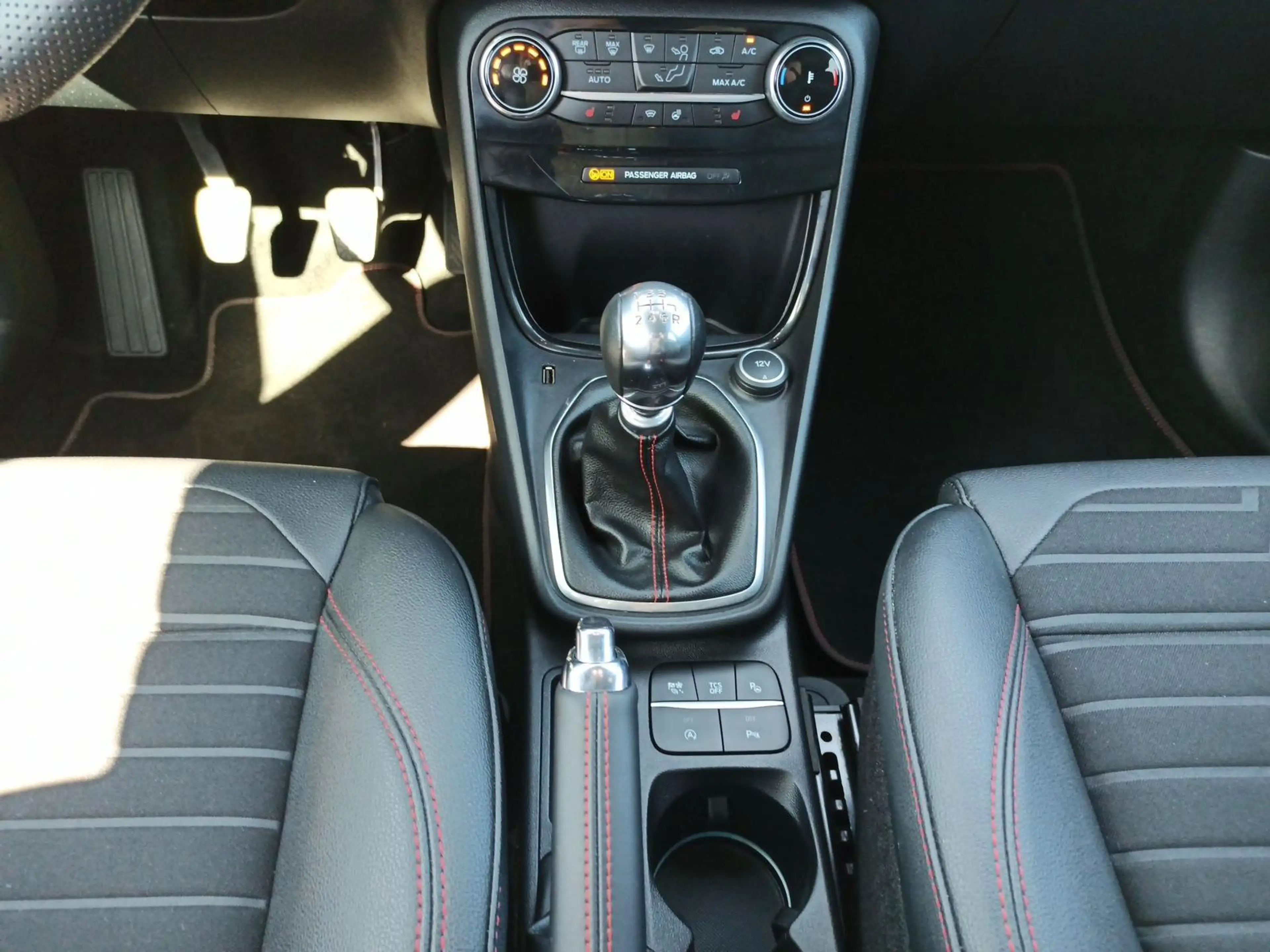 Ford Puma ST-Line X 1.0L / Fahrassistenz-Paket / LED — photo 11