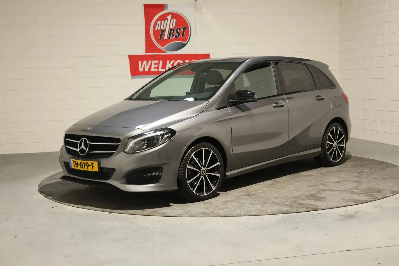Mercedes-Benz B 180 Ambition, NL, AUTOMAAT, Dealer onderhouden, Navi, Grijs - 1