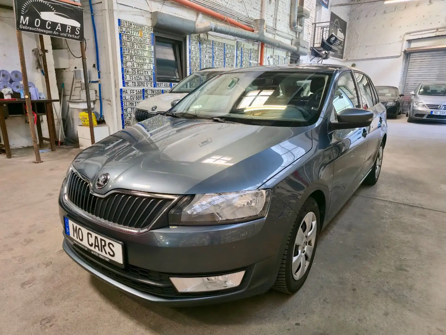 Skoda Rapid/Spaceback Spaceback Ambition *Navi*Tempomat* Gris - 1