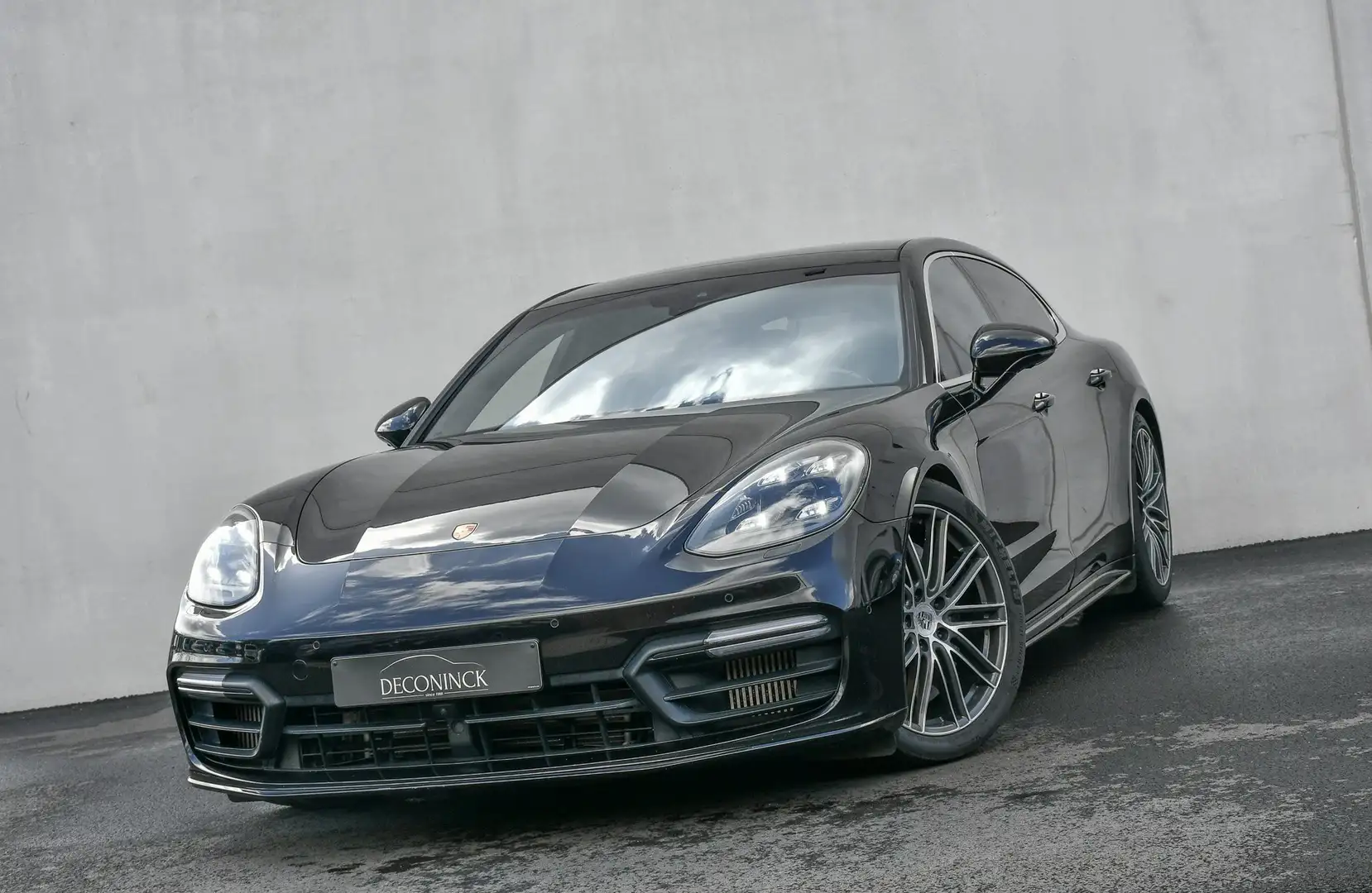 Porsche Panamera 4.0 V8 Bi-Turbo PDK *PANO*BURMESTER*360 CAM*CHRONO Zwart - 1