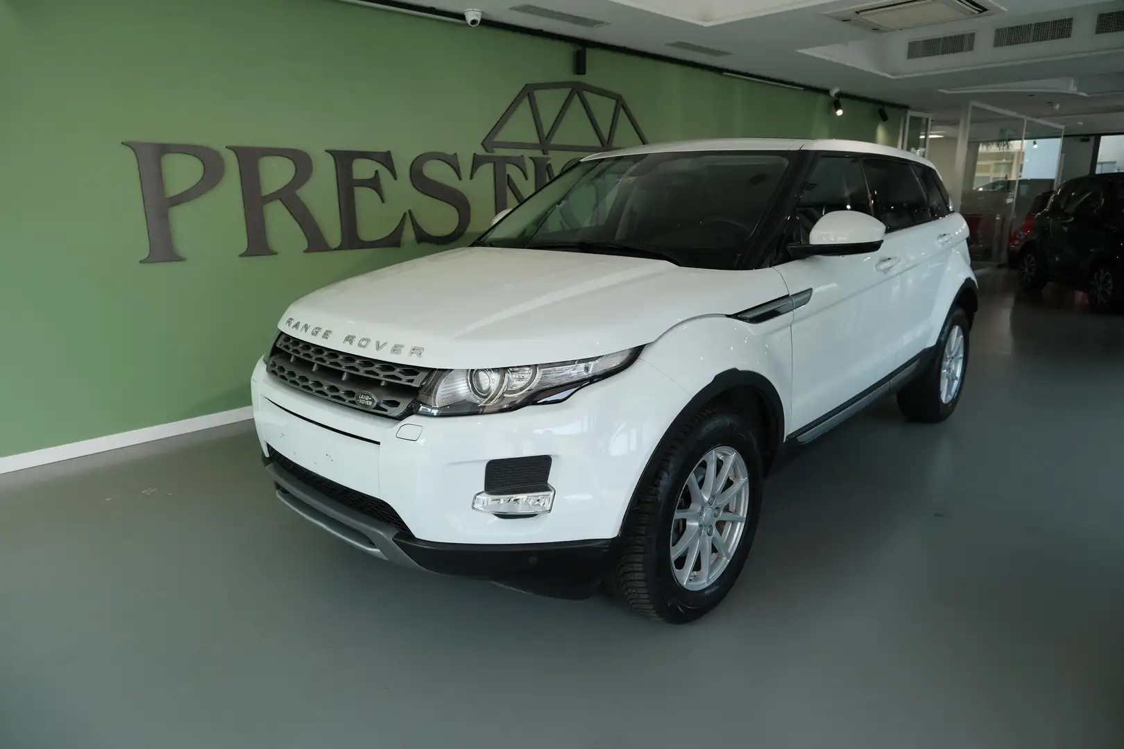 Land Rover Range Rover Evoque Range Rover Evoque 5p 2.2 td4 Dynamic 150cv auto 9 Bianco - 1