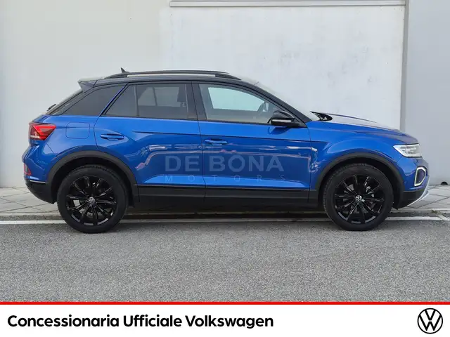 Volkswagen T-Roc view 7