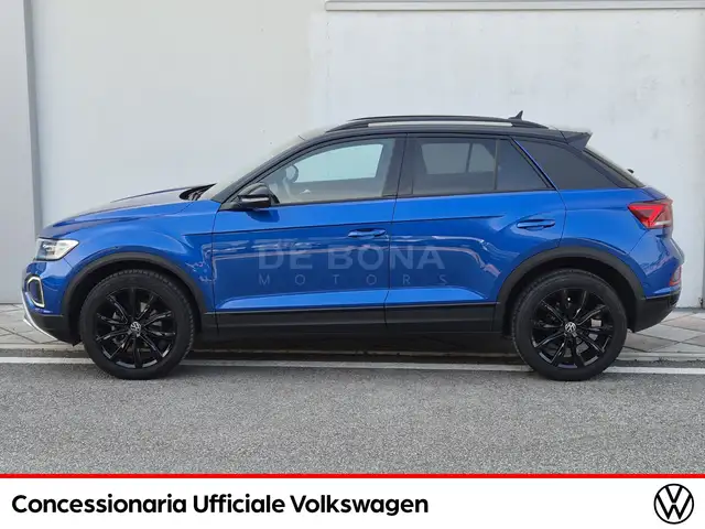 Volkswagen T-Roc view 4