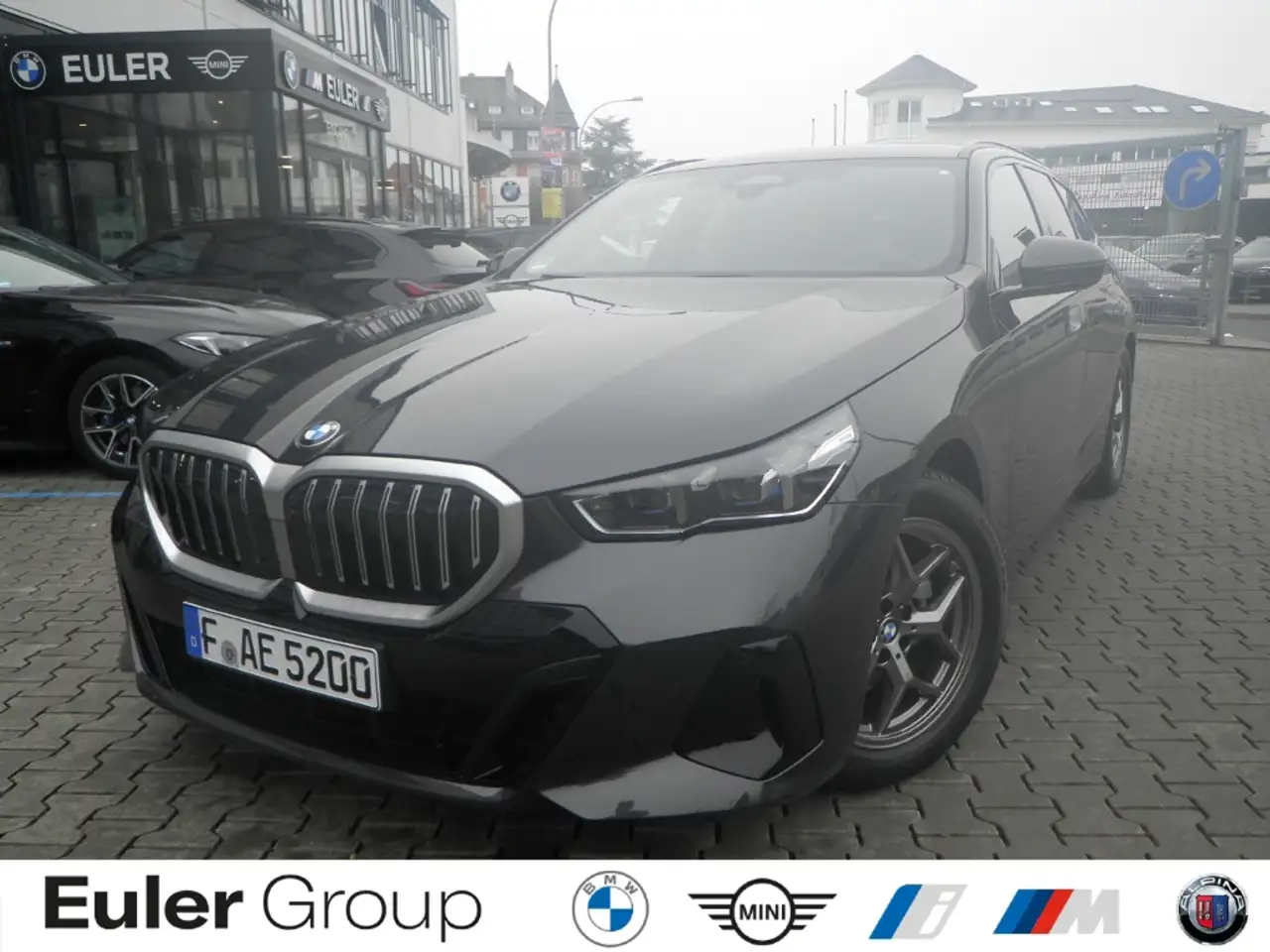 BMW 520 d Touring Sportpaket HUD AHK-klappbar AHK Navi Dig