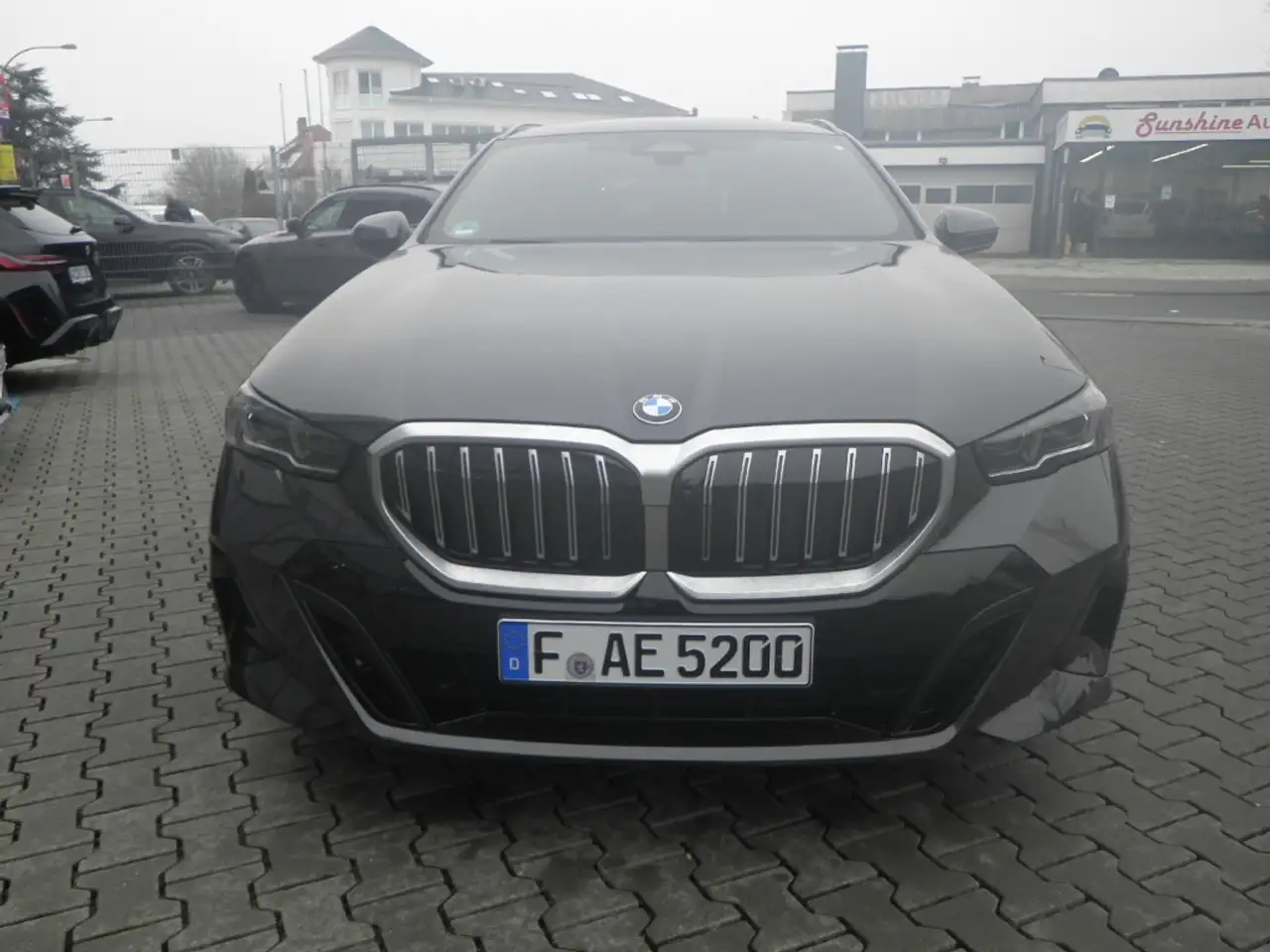 BMW 520 d Touring Sportpaket HUD AHK-klappbar AHK Navi Dig 5