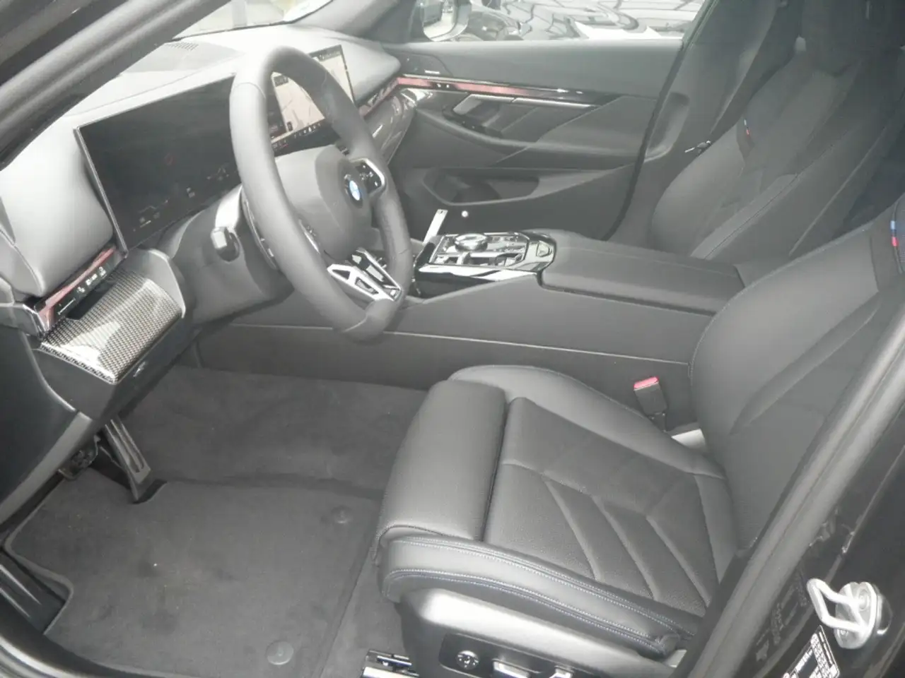 BMW 520 d Touring Sportpaket HUD AHK-klappbar AHK Navi Dig 8