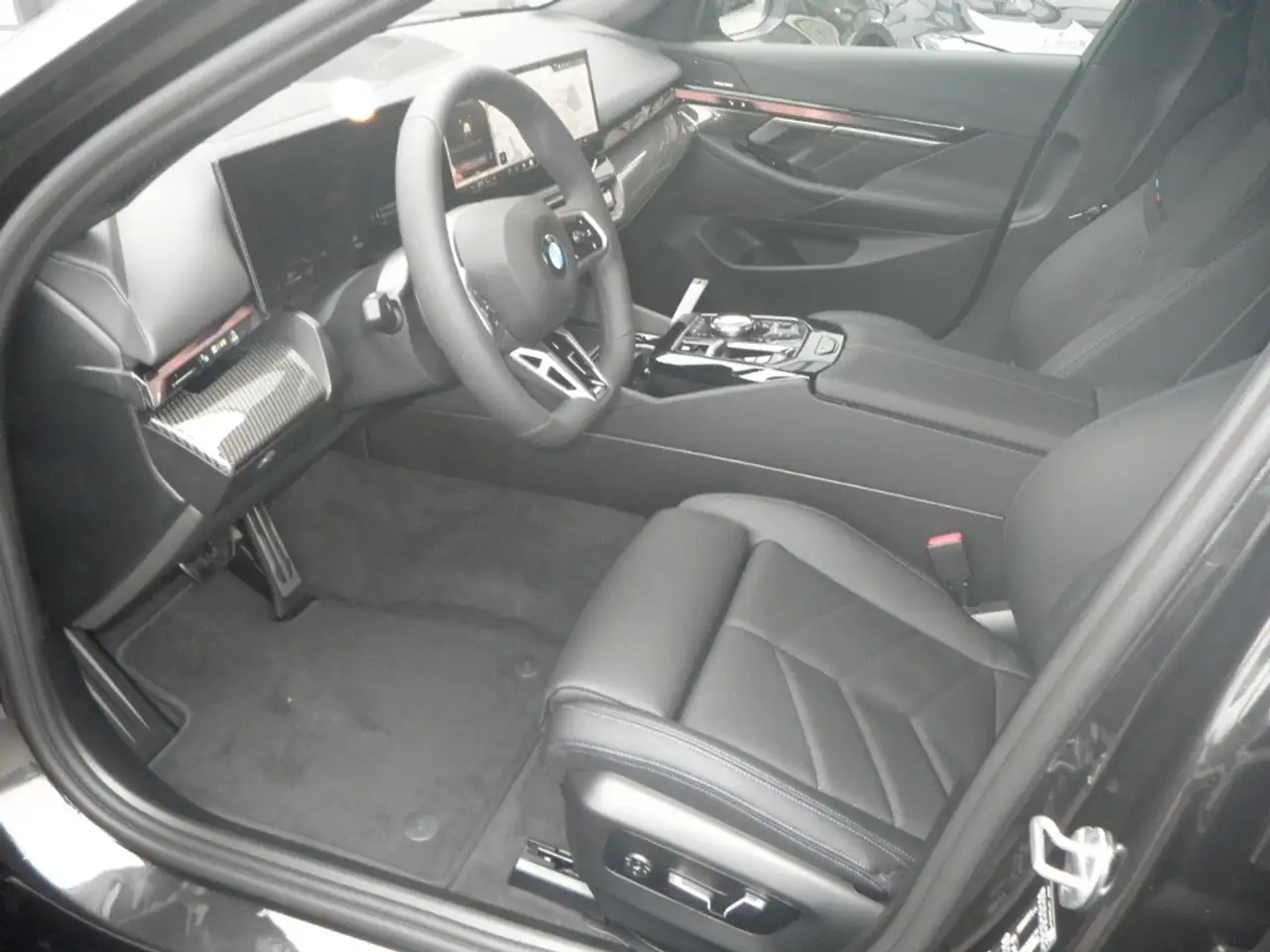 BMW 520 d Touring Sportpaket HUD AHK-klappbar AHK Navi Dig 7