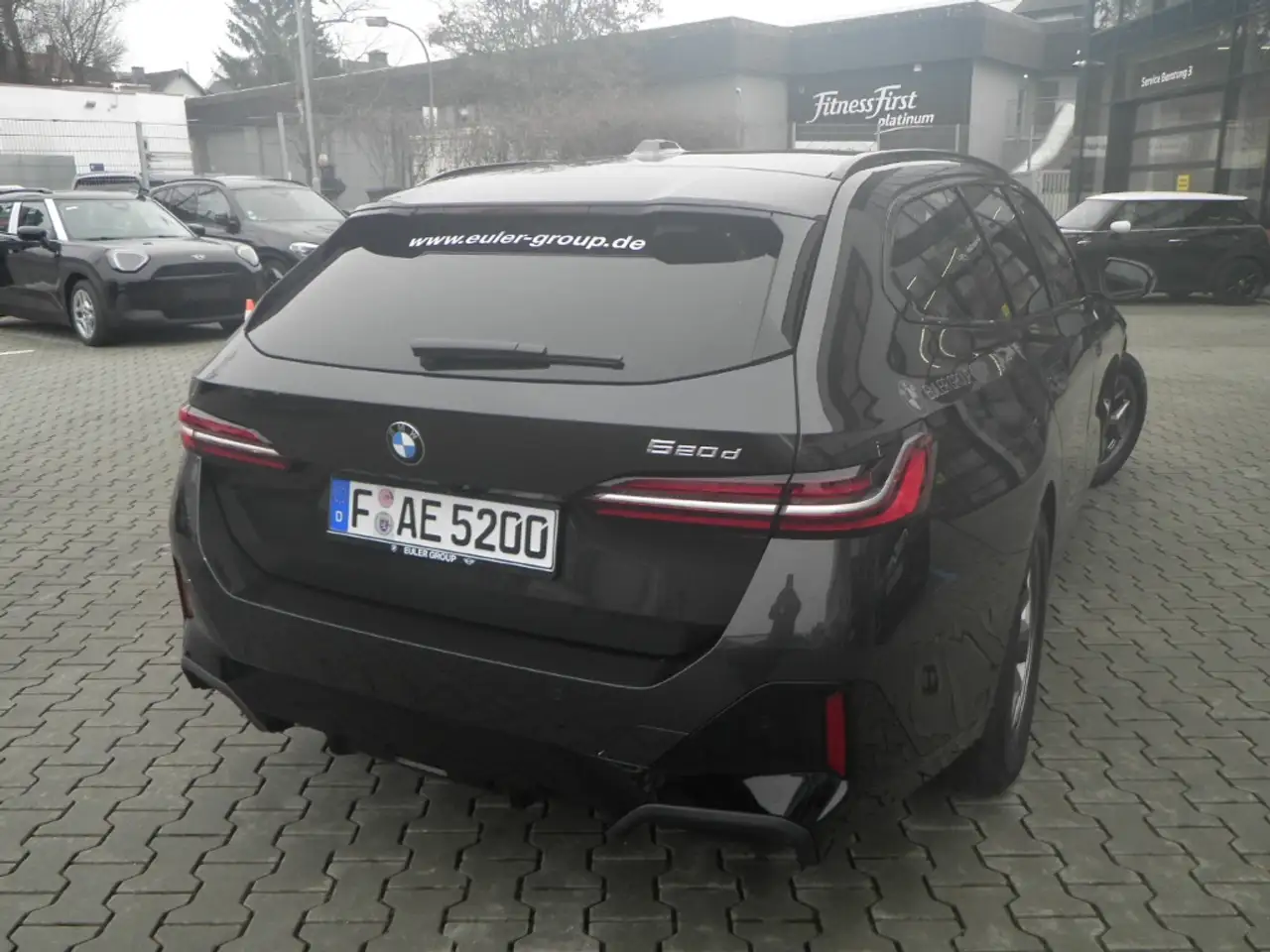 BMW 520 d Touring Sportpaket HUD AHK-klappbar AHK Navi Dig 2