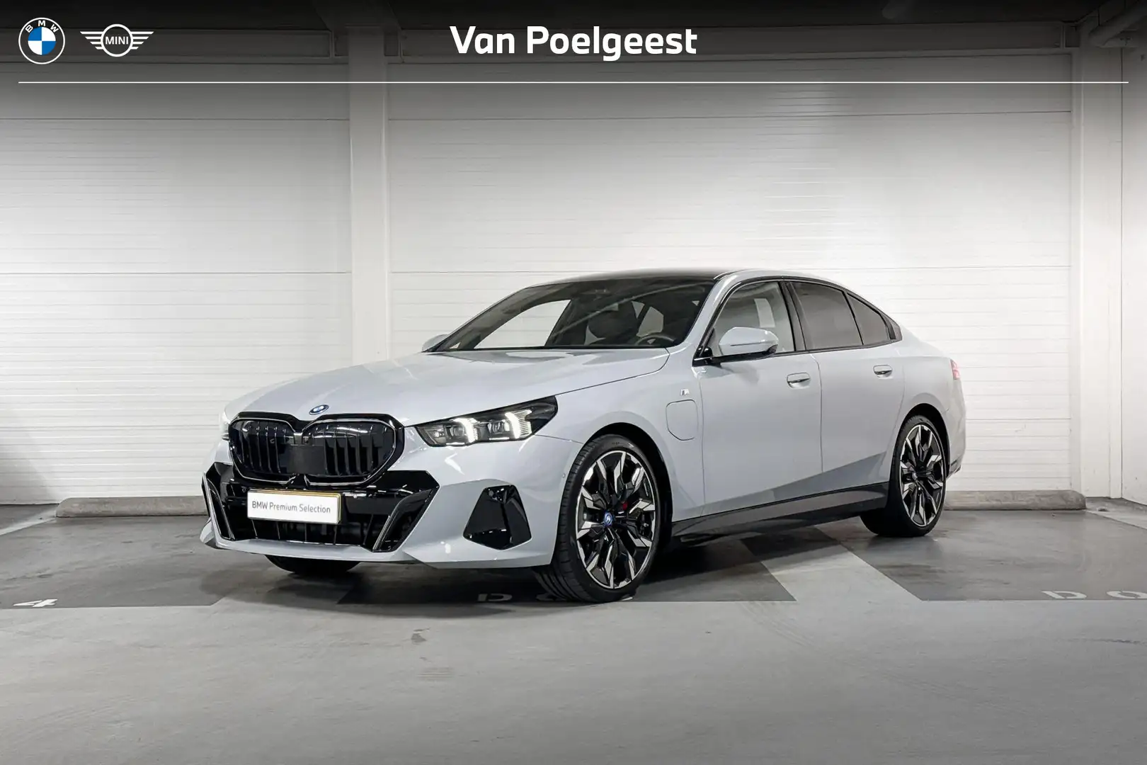 BMW 530 5 Serie Sedan 530e l M-Sport Prol Comfort Pack l E Grijs - 1
