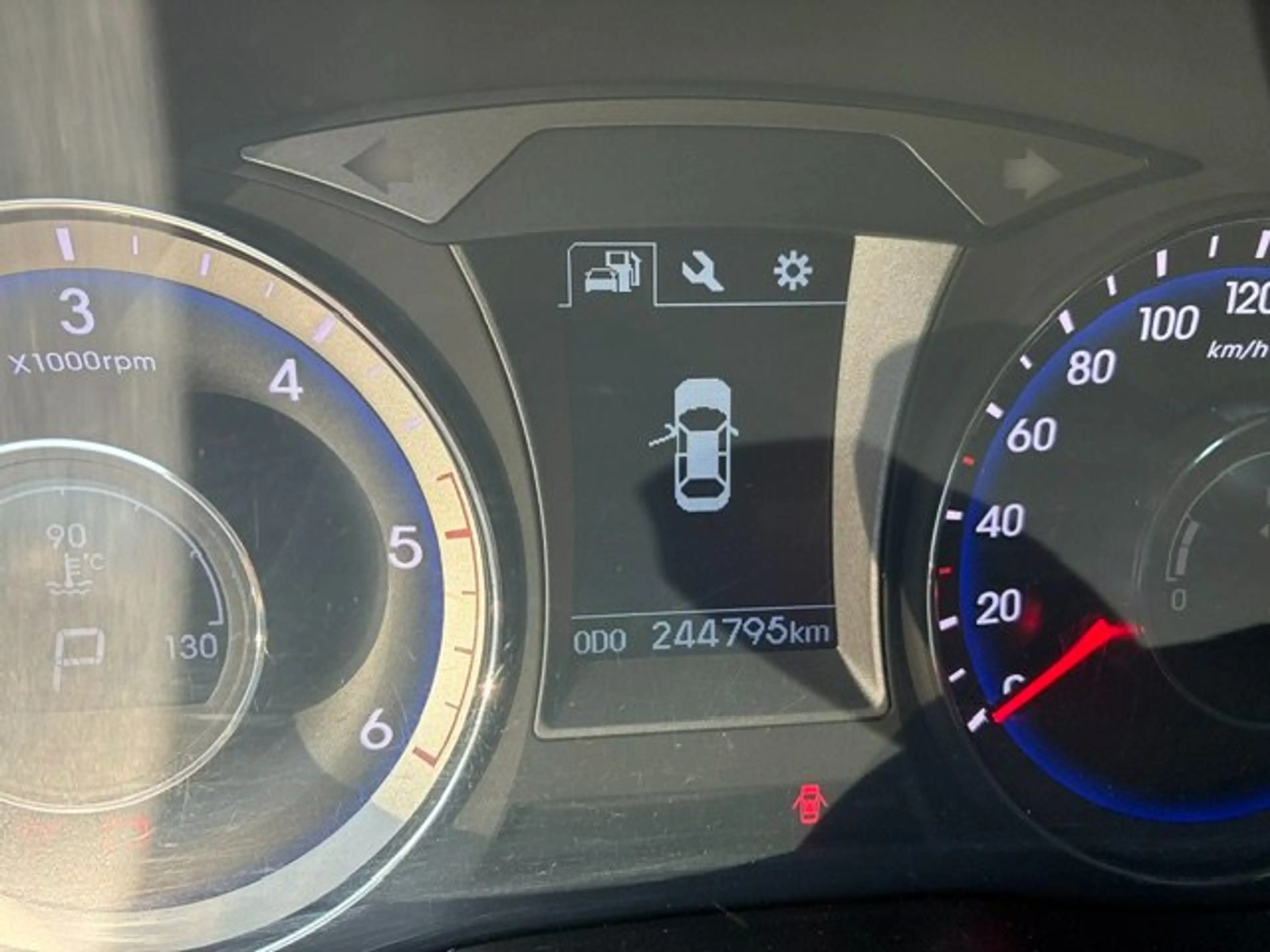 Hyundai i40 — photo 7