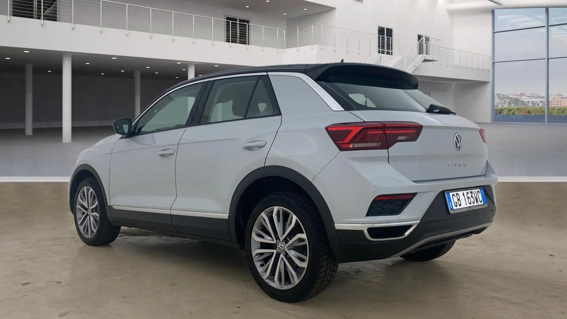 Volkswagen T-Roc 1.5 tsi Advanced - 2