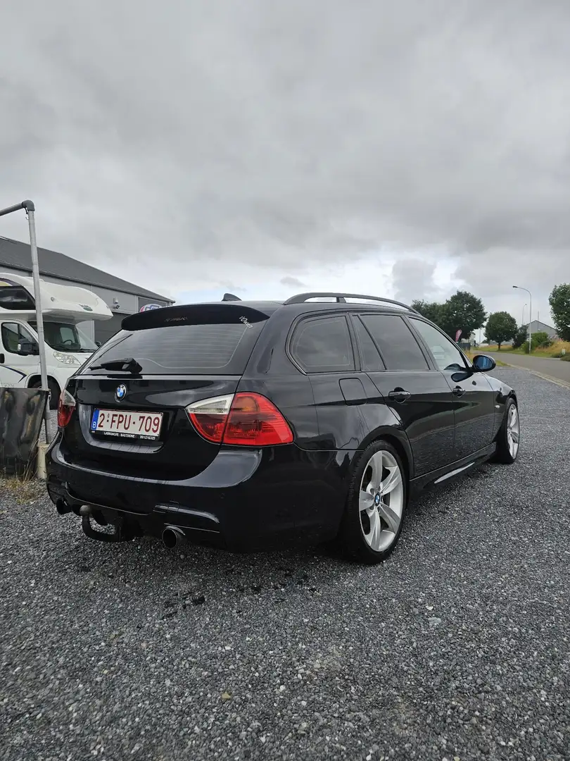 BMW 320 Touring Blauw - 2