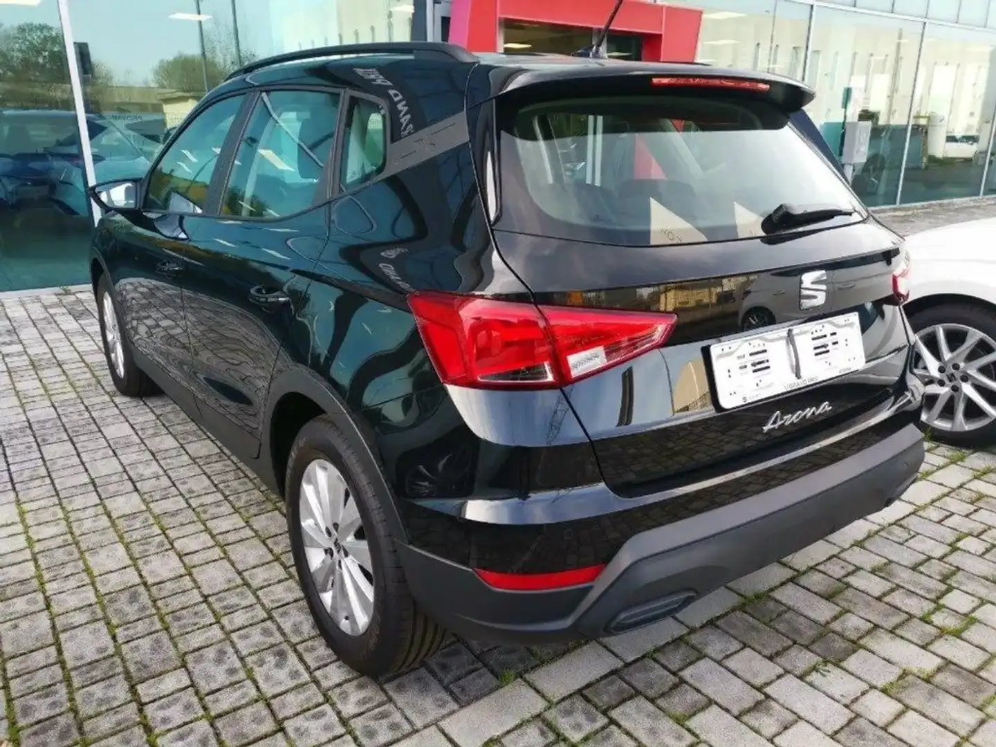 SEAT Arona METANO 1.0 TGI Style Nero - 2