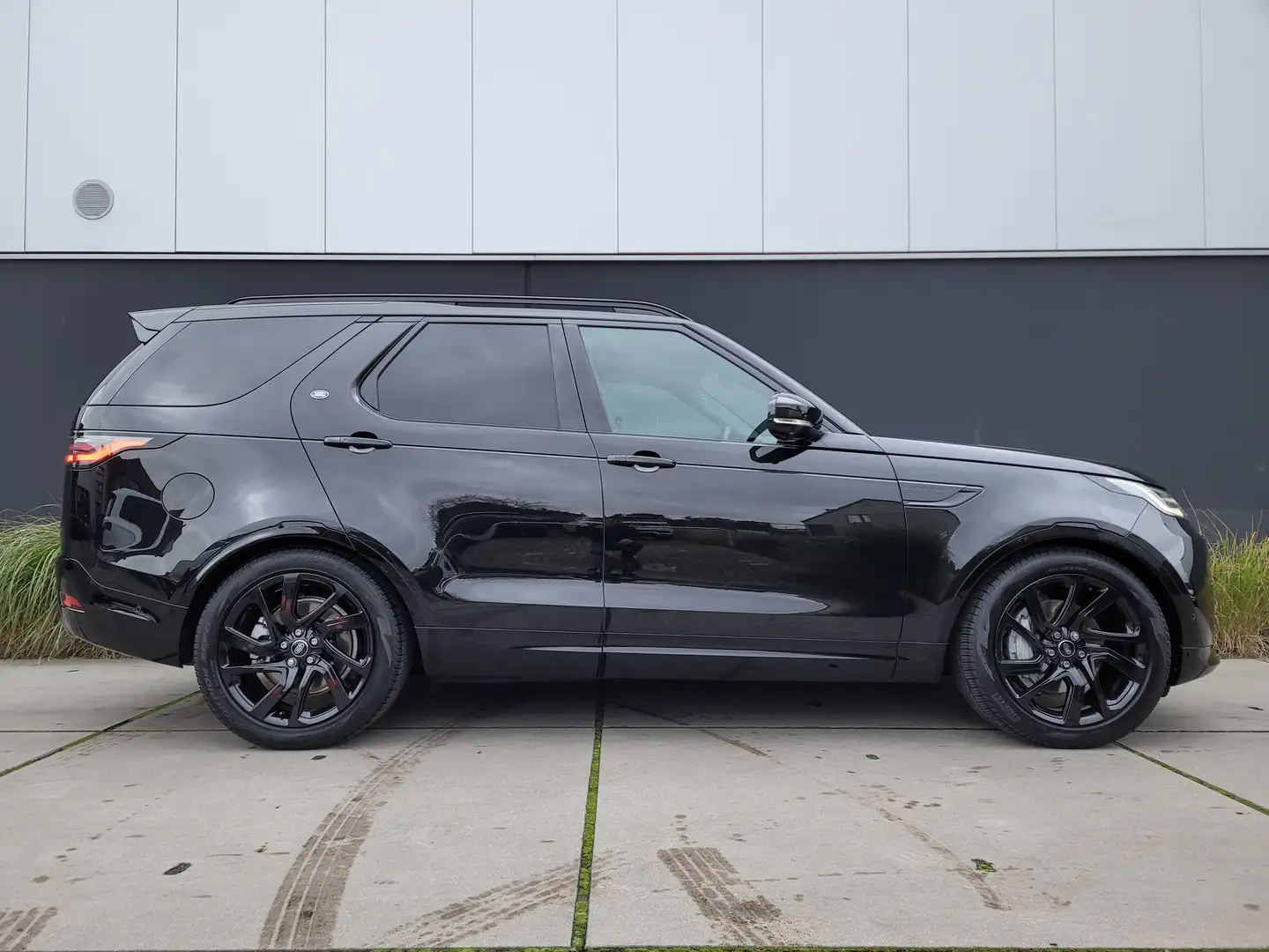 Land Rover Discovery D250 R-DYNAMIC SE *7 ZITPL.*MATRIX*PANO DAK*21"ALU Zwart - 2