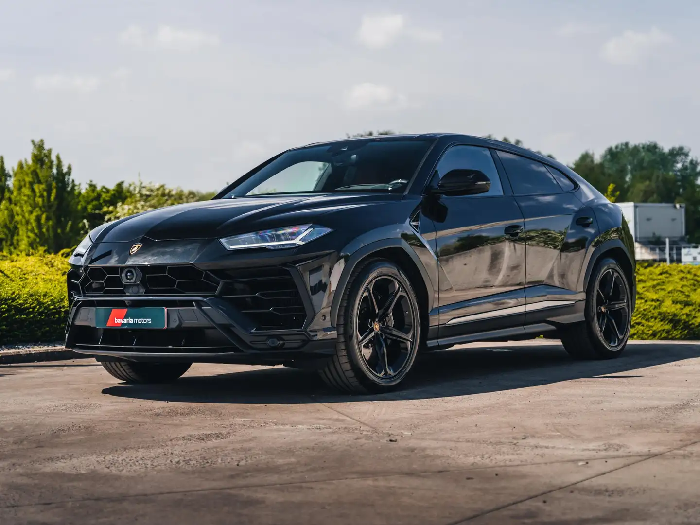 Lamborghini Urus Nero Helene / Carbon / Elegant Cognac / Pano Noir - 1