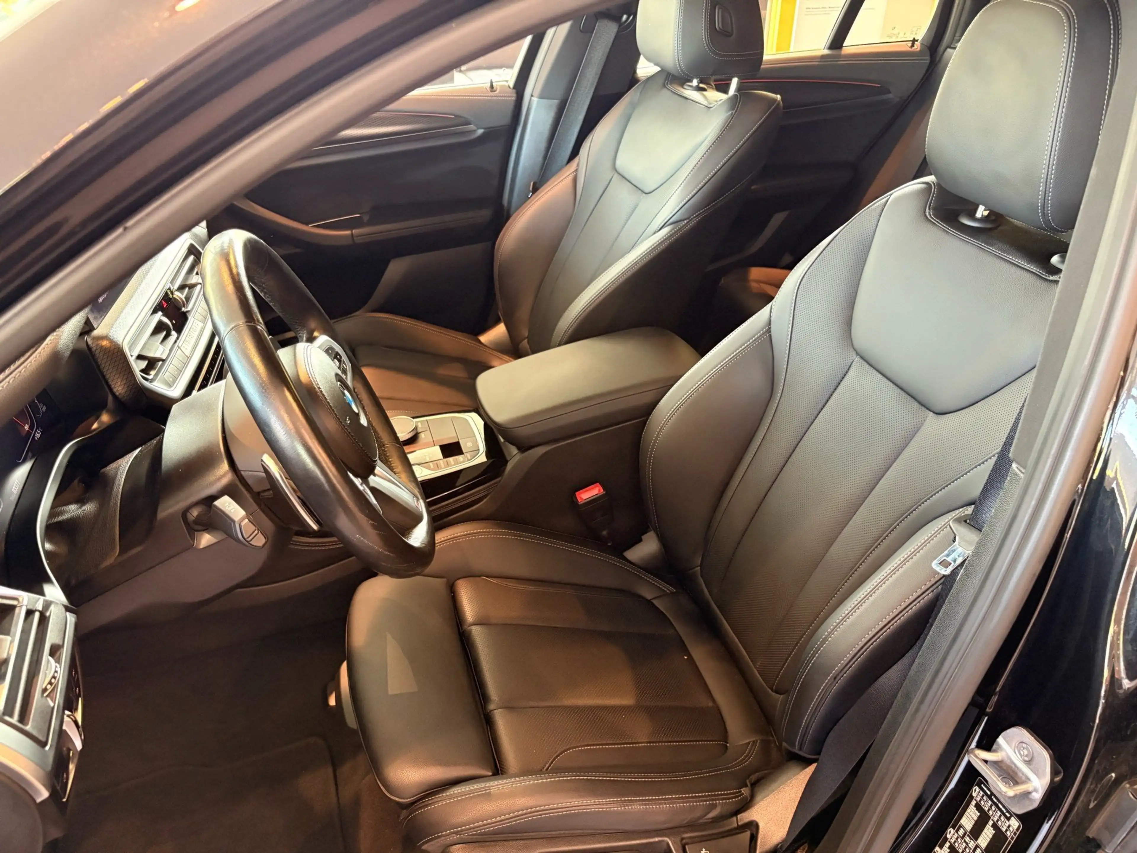 BMW X4 xDrive30d — photo 11