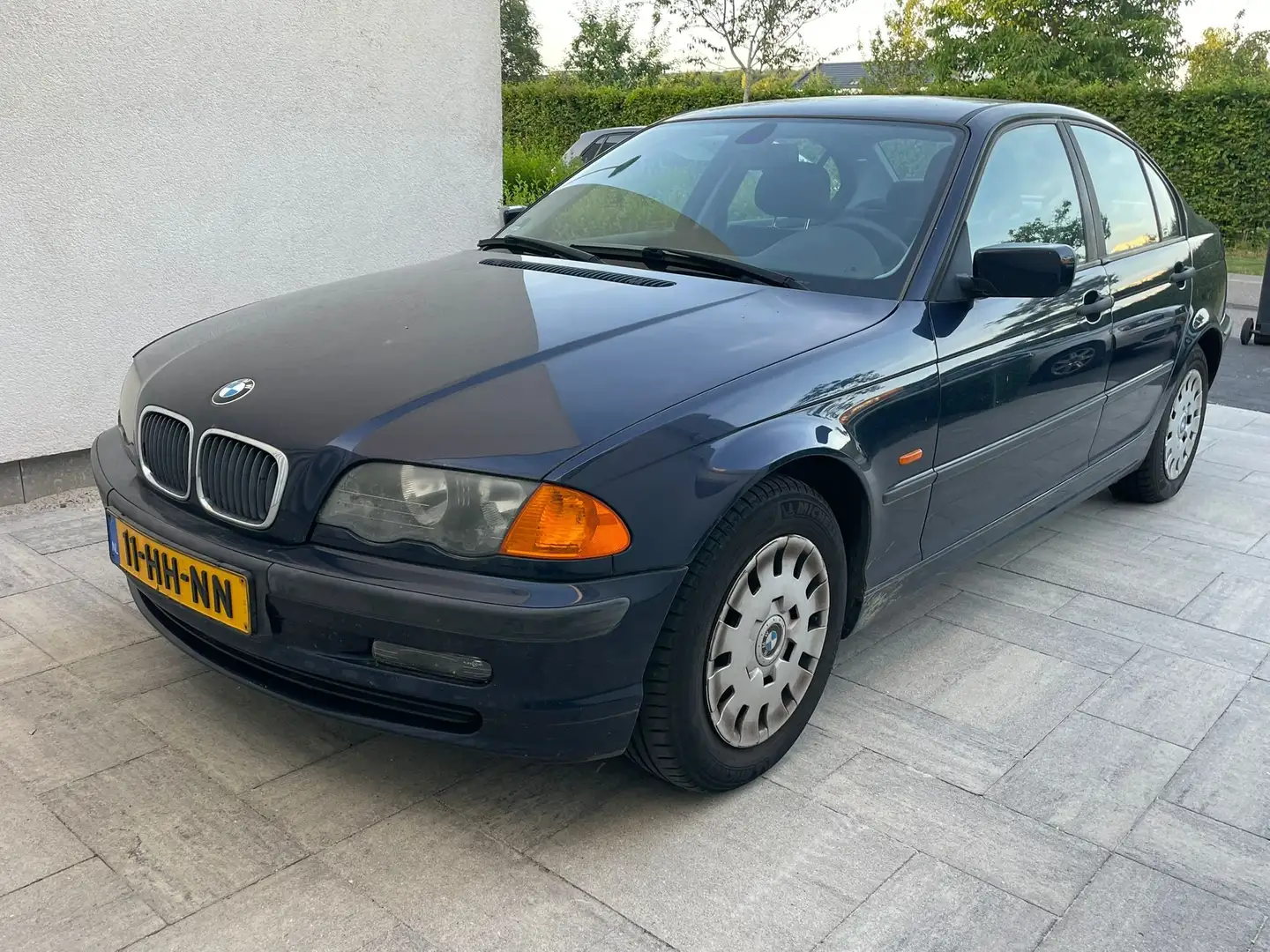 BMW 316 316i Executive Blauw - 2