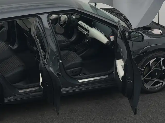 Kia Ev4 view 10