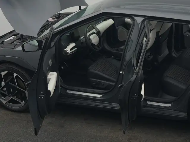 Kia Ev4 view 14