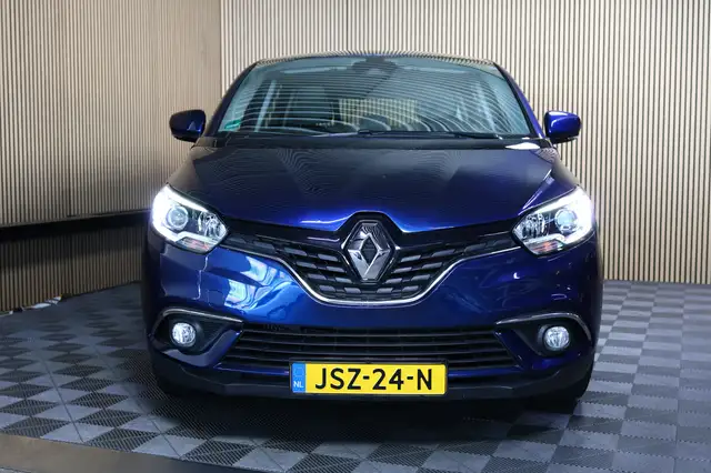Renault Scenic view 5