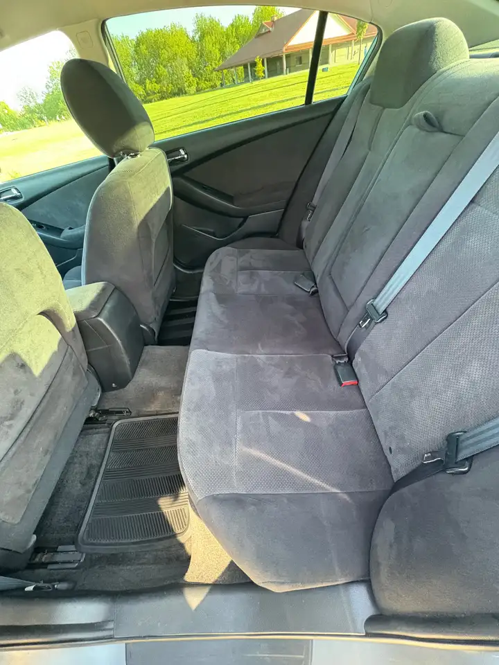 Nissan Altima снимка Nissan Altima